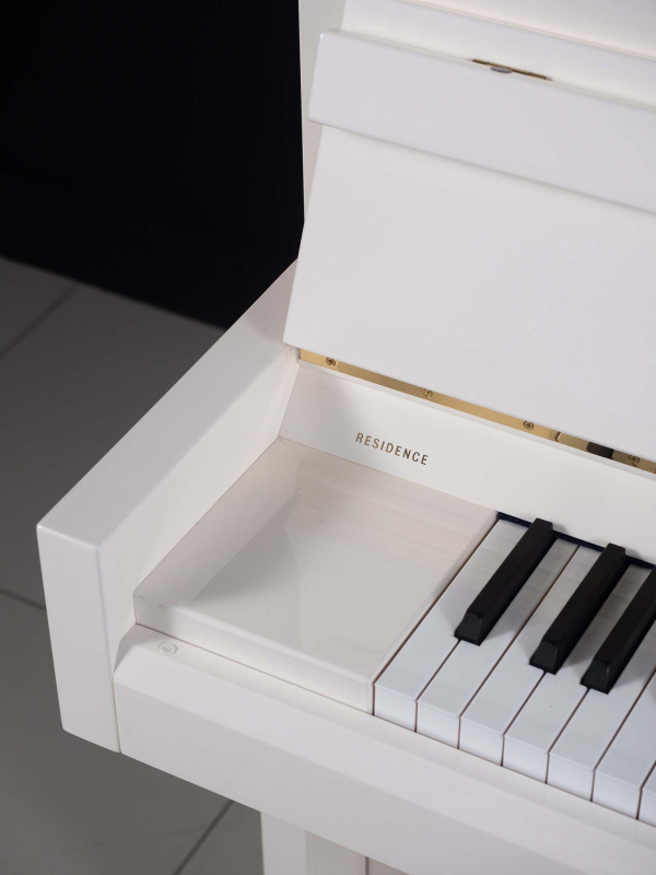 Пианино C. Bechstein Millenium 116K (BU) белое, полированное (209580, 2016 г.в.)
